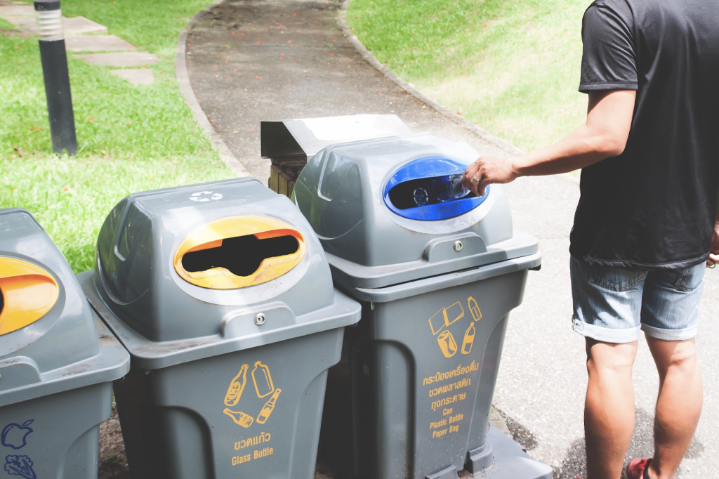 Plastic Rubbish Bins for Indoor and Outdoor Use